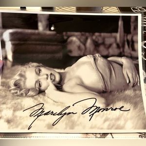 Marilyn Monroe digital signature (reprint) ✍🏼